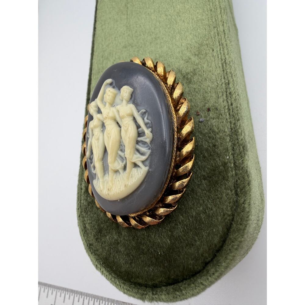 Vintage Three Graces Cameo Brooch Gold Tone Filigree Classical Pin 1960s Estate - Picture 2 of 3